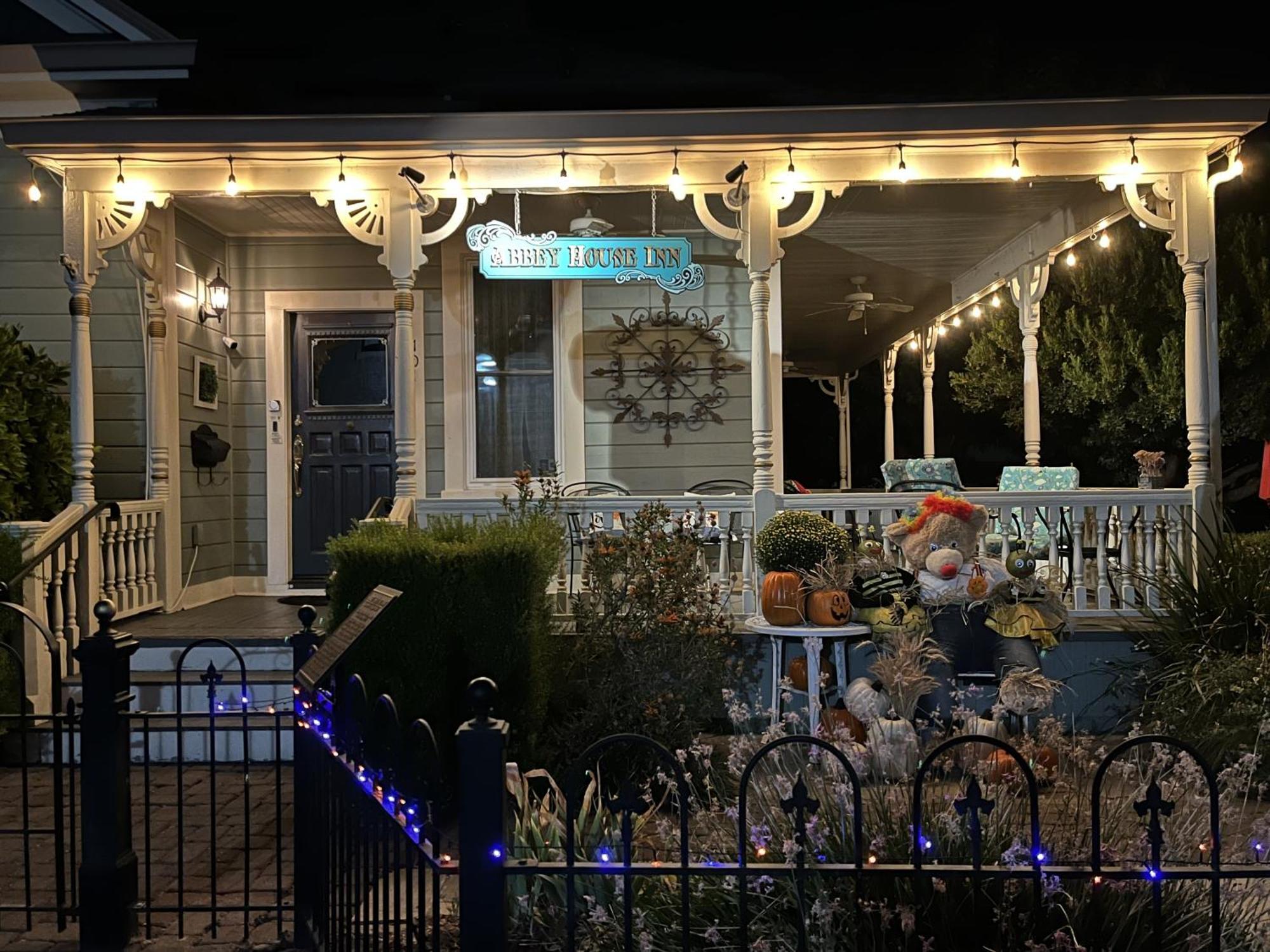 Winters Abbey House Inn (Adults Only) מראה חיצוני תמונה